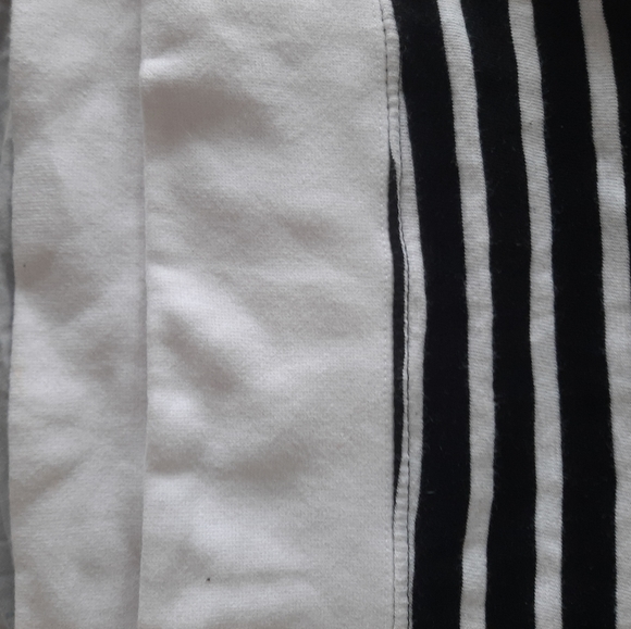 Jack and Jones XL black and white sweater - Picture 7 of 10